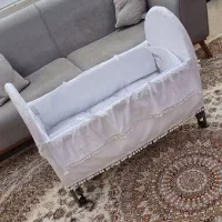 گهواره نوزادی نو با تشک پنبه ای درجه یک|اسباب و اثاث بچه|اهواز, سیصد دستگاه|دیوار