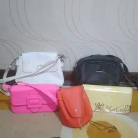 کیف در حد نو|کیف، کفش، کمربند|چهارباغ, |دیوار