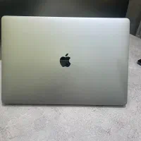 مک بوک پرو i9