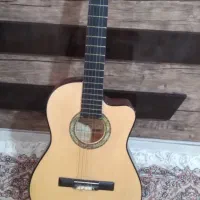 گیتار مدل فندر کره ای