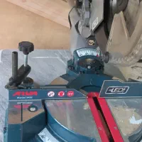 فارسی بر|ماشین‌آلات صنعتی|حویق, |دیوار