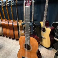 گیتار کلاسیک آریاak20گالری موسیقی آرتیاپاساژشهرسبز|گیتار، بیس، امپلیفایر|لاهیجان, انقلاب|دیوار