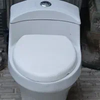 توالت فرنگی نو