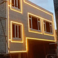 نمای رومی نشسته ابزار