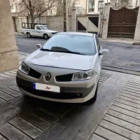 رنو مگان ۲۰۰۰