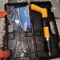 میخکوب چاشنی خور