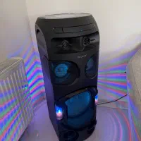 سونی وی ۷۲.   V72