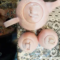 یک قوری و دو قندان فانتزی