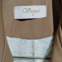 پالتو بارونی|لباس|بومهن, |دیوار