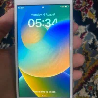 آیفون ۸ ۶۴ گیگ