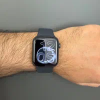 اپل ولچ سری ۶ در حد آکبند ۴۴ میلیمتری