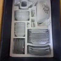 سرویس چینی ۱۸ نفره