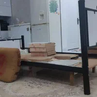 یک عدد تخت خواب نوجوان کم استفاده شده
