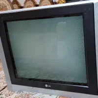 تلویزیون LG21 و میز تلوزیون sonorous