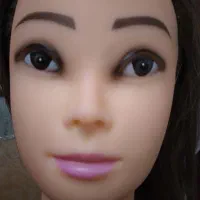 یک سر مانکن به فروش میرسد