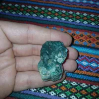 زمردومقادری عقیق چسبیده