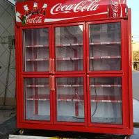 یک عددیخچال ویترینی 6درب یک سمت نما