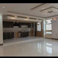 ۱۳۰ متر اپارتمان / بالای ۶۰ متری/ تک واحدی