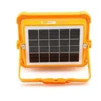 پروژکتور شارژی خورشیدی نیاز به تعمیر جزیی|لامپ و چراغ|شاهین‌شهر, فردوسی|دیوار