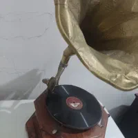 گرامافون قدیمی|کلکسیون اشیاء عتیقه|تربتحیدریه, کلاته توکلی|دیوار