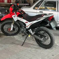 موتور سیکلت همتاز 200