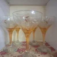 بستنی خوری