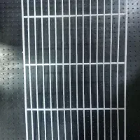 تور فلزی چراغ جلو ولوو ان 10 و ان 13