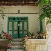 ویلائی 250 متر جنوبی زیربنا  300 متر بازسازی شده