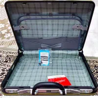 سامسونت فلزی حرفه ای دیپلمات رمز دار و قفل دار|کیف، کفش، کمربند|شیراز, دکتر حسابی|دیوار