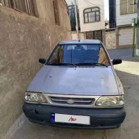 ماشین پراید نقره ای مدل ۹۰