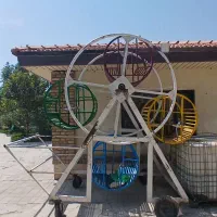 چرخ و فلک ۱۶ نفره تقویت شده