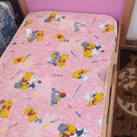 تخت بهمراه تشک|اسباب و اثاث بچه|کرمان, |دیوار