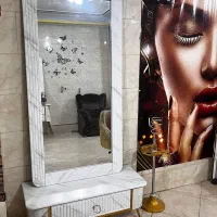تعدادی وسایل بفروش میرسید