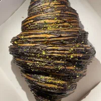 کروسان شکلاتی با فیلینگ مخصوص