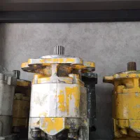 مرکز تخصصی پمپ هیدرولیک و شیرکنترل|ماشین‌آلات صنعتی|مشهد, رده|دیوار