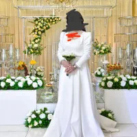لباس عقد