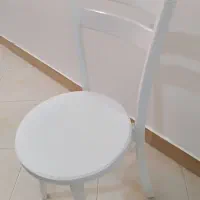 یک عدد صندلی کم کارکرد|صندلی و نیمکت|رشت, لاکان|دیوار