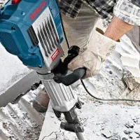 بنایی ،و تخریب و گچ کاری و کارهای ساختمانی