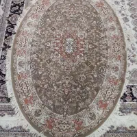 فرش بیضی کاملا سالم حراج