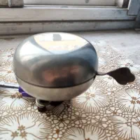 زنگ قدیمی دوچرخه
