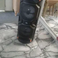 اسپیکر با میکروفن