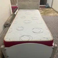 تخت در حد نو با توشک