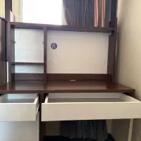 میز مطالعه کتابخانه دار