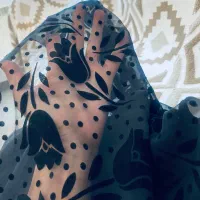 یک قواره چادر مشکی