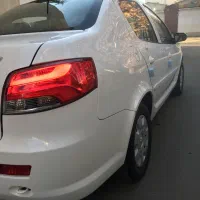 رانا پلاس پاناروما سفید مدل ۴۰۲