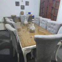 میز غذا خوری سفید صندلی روکش طوسی
