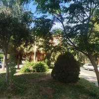 79متری دو خوابه عرصه و اعیان سند تک برگ