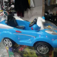 تکان دهنده|اسباب‌‌بازی|ری, بی‌بی شهر بانو|دیوار