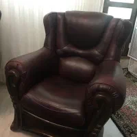 ساعت برنز و مبل تمام چرم ترکیه|مبلمان خانگی و میز عسلی|خوی, |دیوار