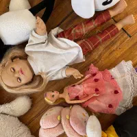 تعدادی عروسک